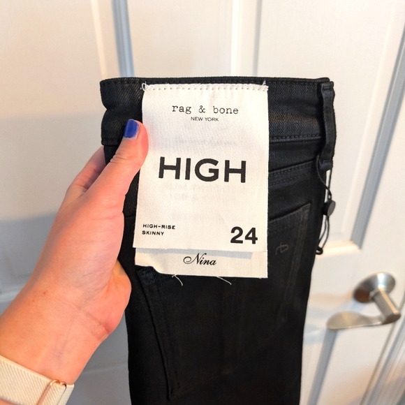 NEW Rag & Bone New York | Nina Skinny High-Rise Jean in Coated Black | Size 24 - Picture 4 of 10